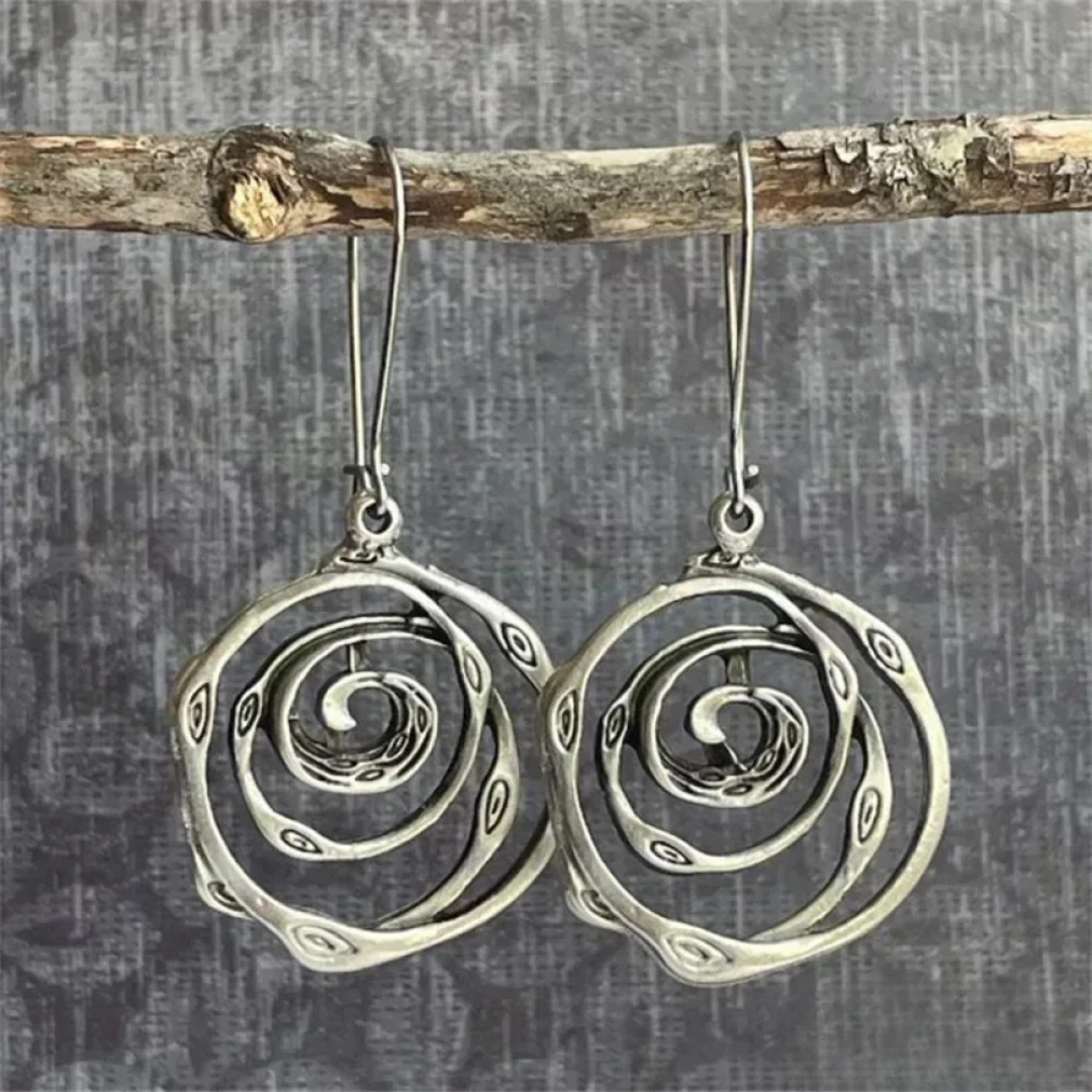 Liora™ | Vintage Maze Silver Earrings
