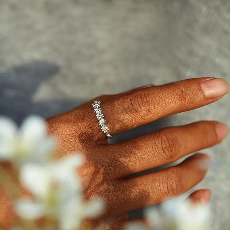 Flora™ | Adjustable Silver Enamel Daisy Ring
