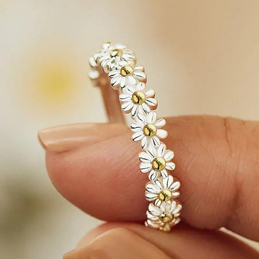 Flora™ | Adjustable Silver Enamel Daisy Ring