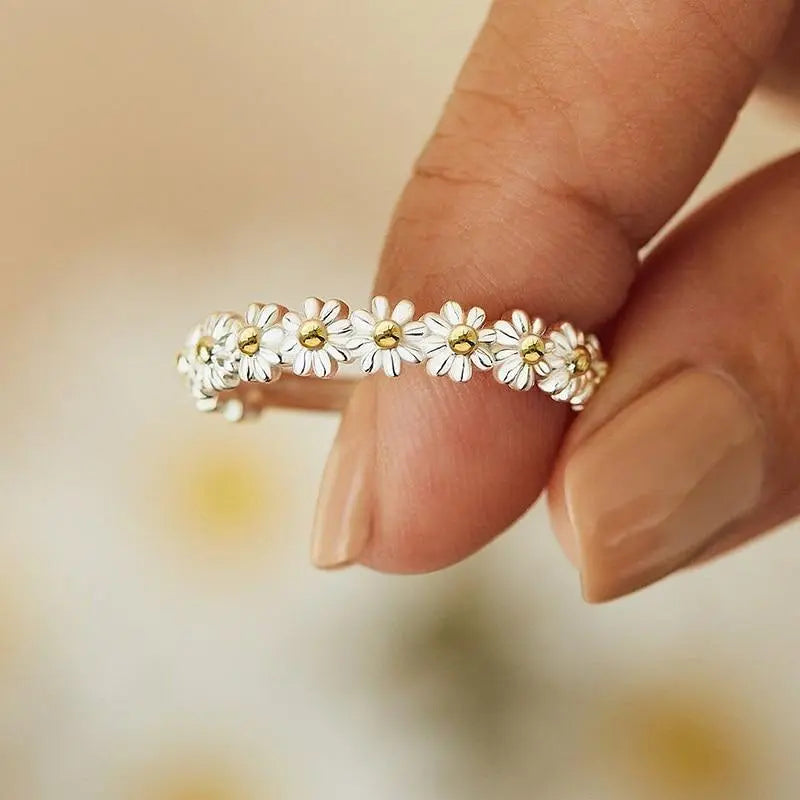 Flora™ | Adjustable Silver Enamel Daisy Ring