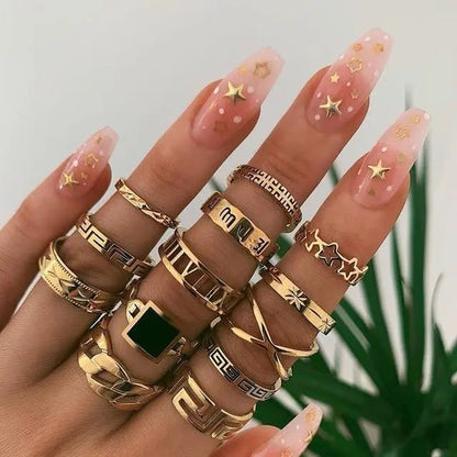 Alisa™ | Unique Ring Pack wth 8–12 Pieces